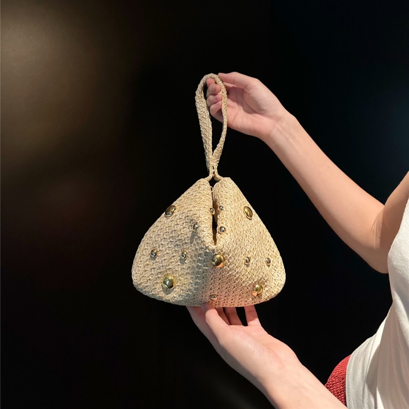 삼각형 모양의 밀짚 클러치 백, 마그네틱 잠금 장치가  - Women'S Raffia Bags 리뷰 및 가격
